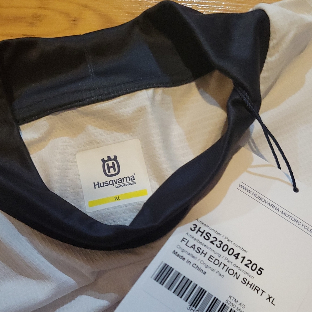Husqvarna Flash Edition Retro Jersey XL (NWT) hard to find - Picture 2 of 4